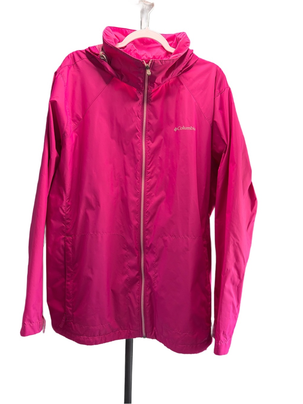 Like new Columbia Women's Hot Pink Packable Windbreaker Jacket size 3x